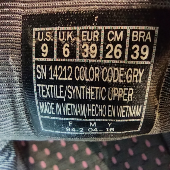 Sketchers GOGA Mat Quick Fit Women's Size 9 Grey Shoes - Picture 7 of 8